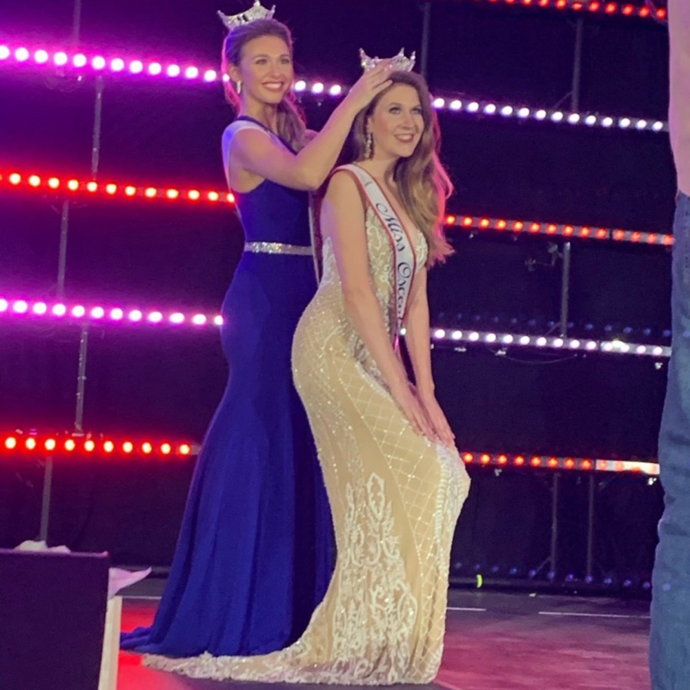 Custom Royal Blue Gown. - Picture 3 of 7